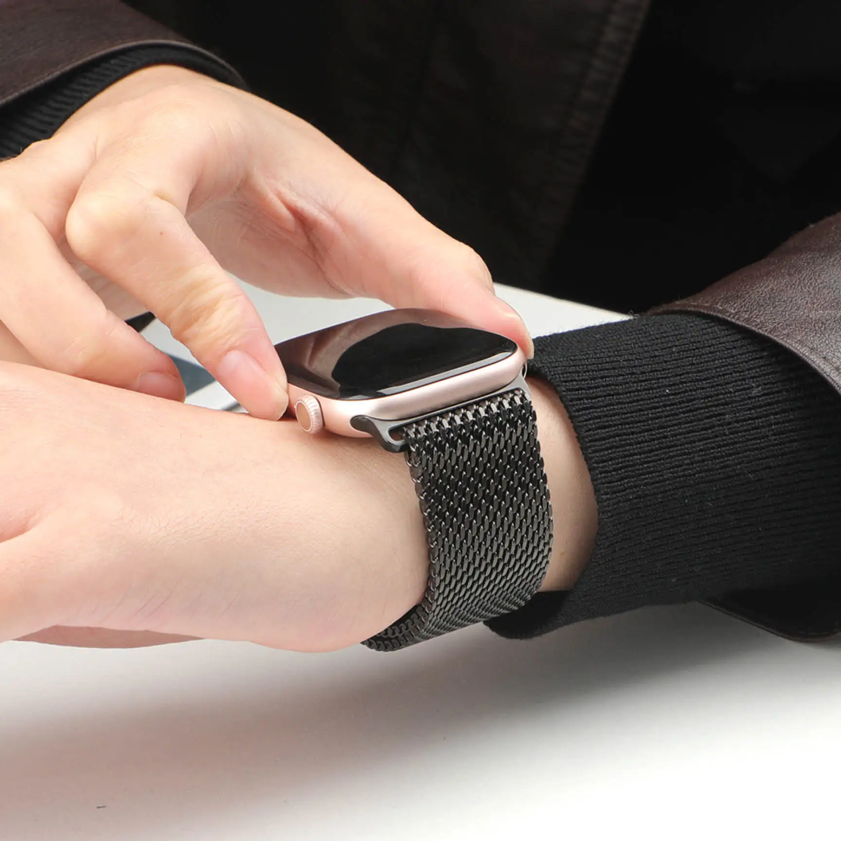 Stalen band met Milanese lus v - Mesh Coil Strip recensie en prijs