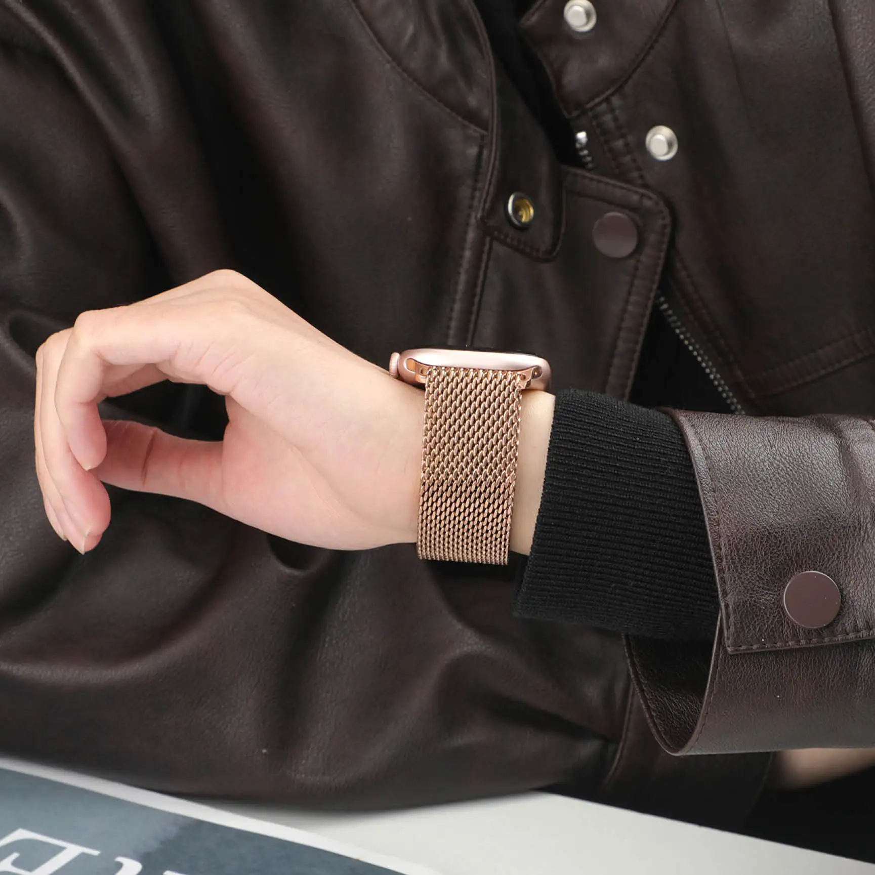 Stalen band met Milanese lus v - Mesh Coil Strip recensie en prijs